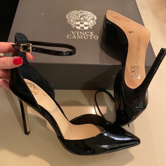 COPY - NWT Black Patent leather heels - Picture 4 of 5